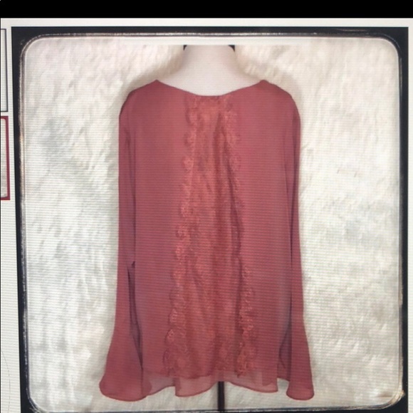 LAUREN CONRAD Bell sleeve lace back top size L - Picture 2 of 13
